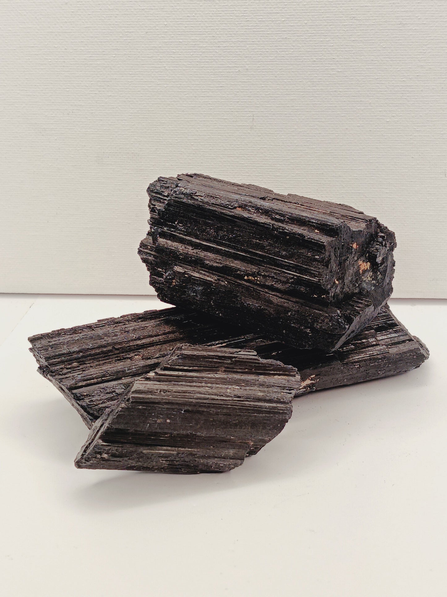 🖤✨ Raw Black Tourmaline Specimens – Protect Ground and Cleanse Your Energy 🌑 - PALM
