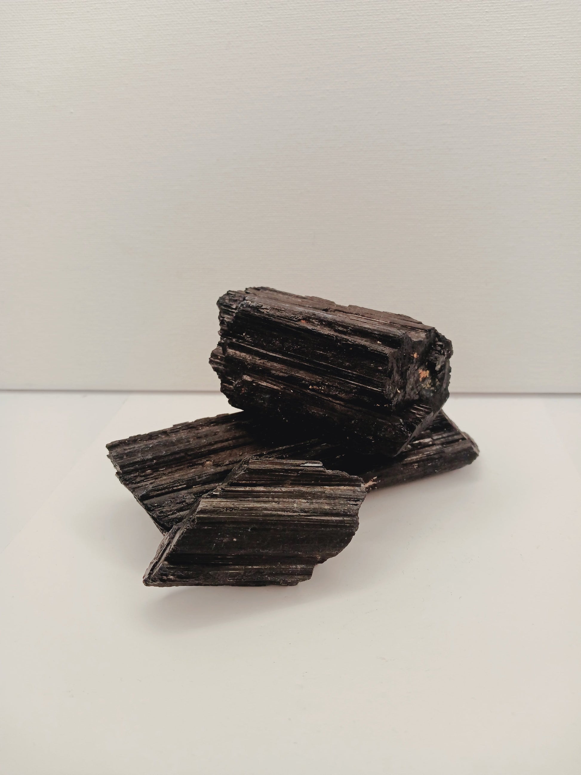 🖤✨ Raw Black Tourmaline Specimens – Protect Ground and Cleanse Your Energy 🌑 - PALM