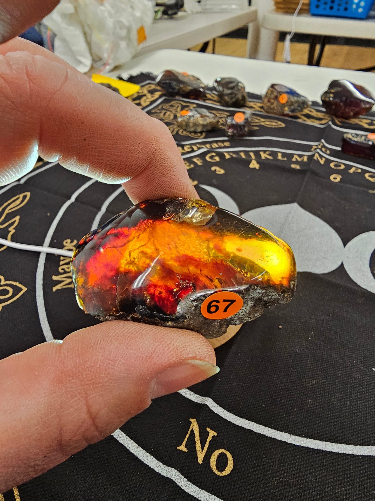 🔥 Red Amber from Sumatra - 1’’ to 1.5’’ Chunks ✨ - Small-67 - Specimens