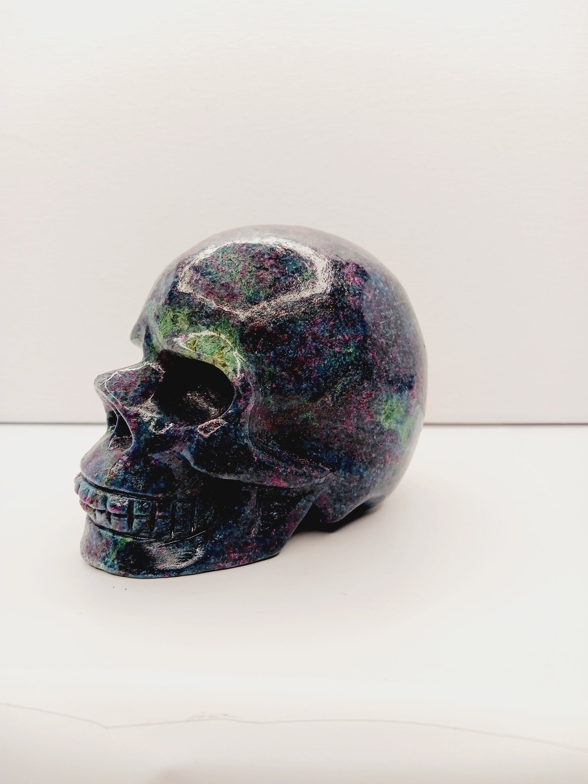 💎✨ Ruby in Blue Kyanite Skull – Vitality Insight and Energetic Alignment 🧠 - Carvings