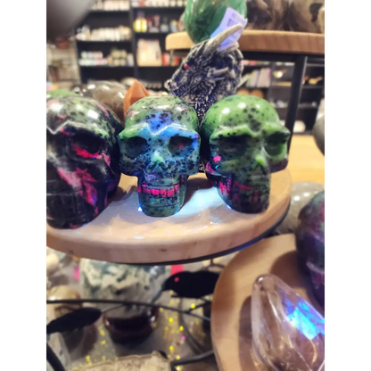 💀✨ Ruby Zoisite Skull (2.75’’) – Vitality Transformation & Heart Healing! 💚❤️ - Carvings