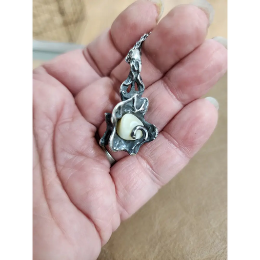 🐚✨ Sterling Silver Clamshell Art Piece with Abalone on 24’’ Chain – Ocean Magic & Elegant Shine! 🌊 - Jewelry