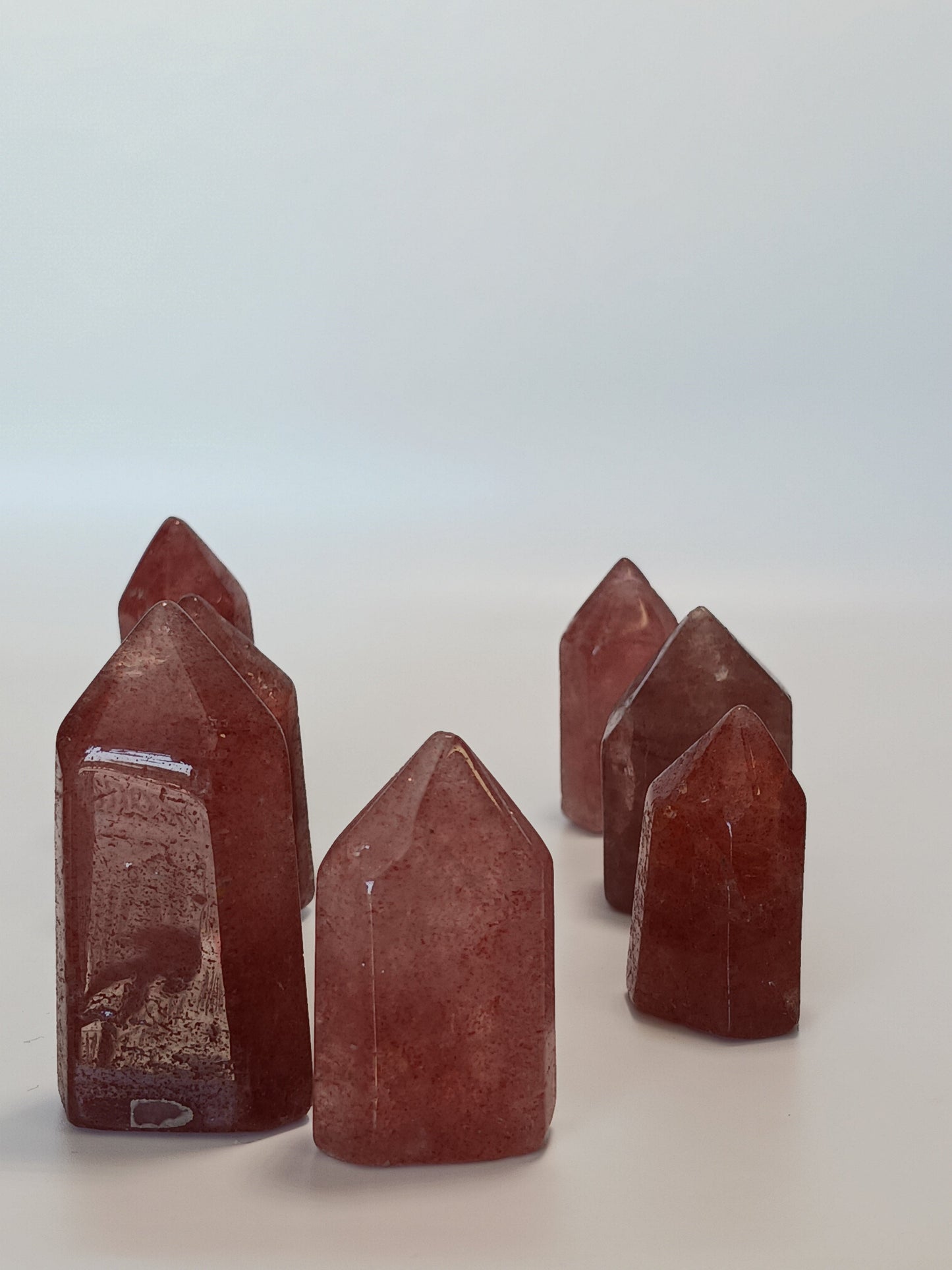 🍓✨ Strawberry Quartz Point 2’’ – Altar and Heart Energy ✨🍓