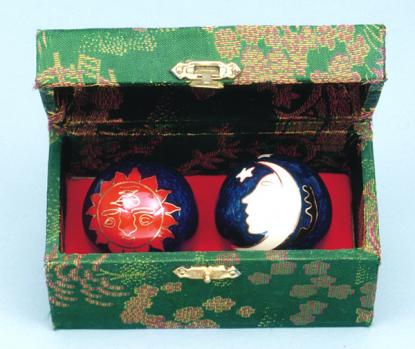 🌞🌙 Sun and Moon Therapy Balls – Celestial Balance Stress Relief and Harmonizing Energy! ✨