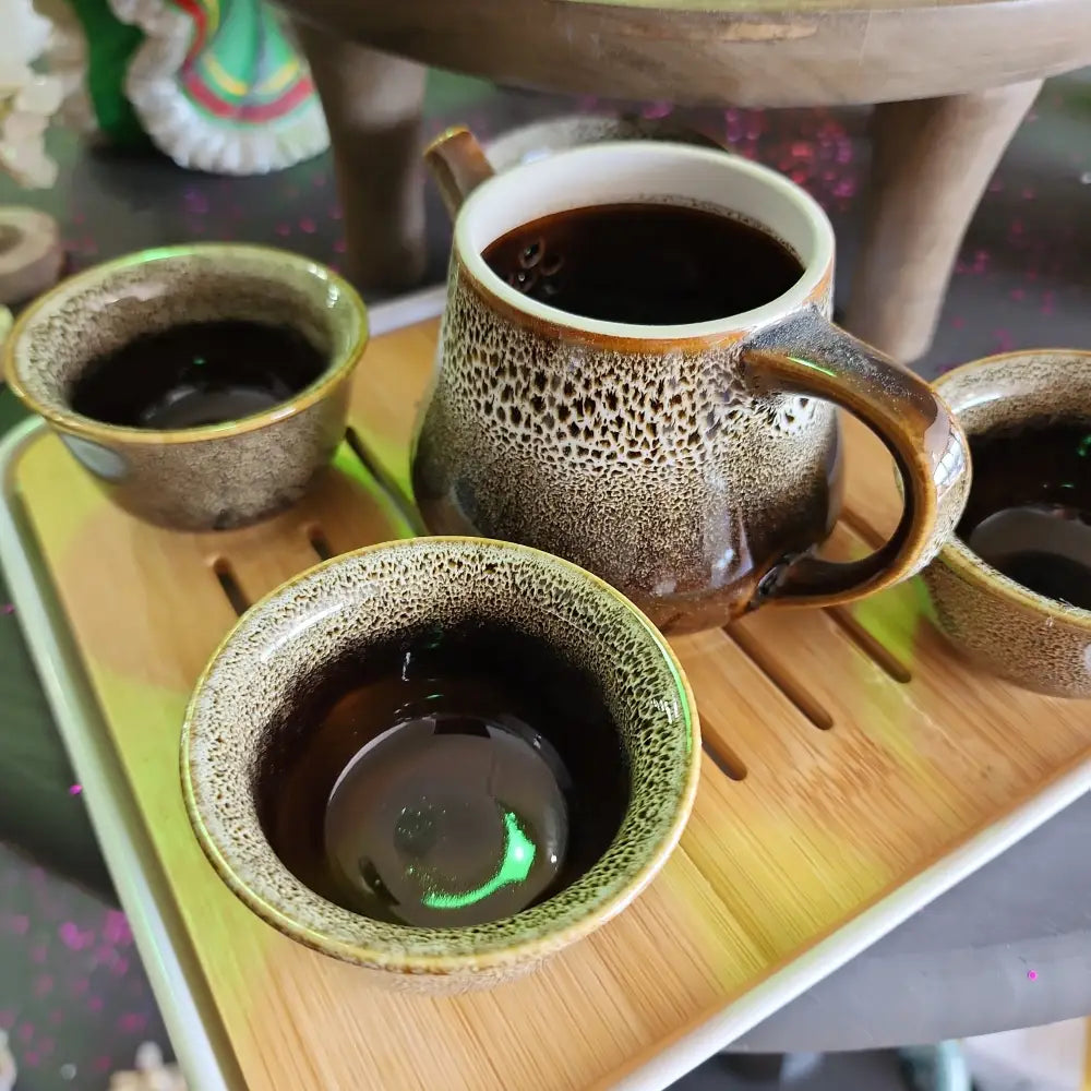 Tea Cup Set 4 Cups + Pot - Teas & Accessories