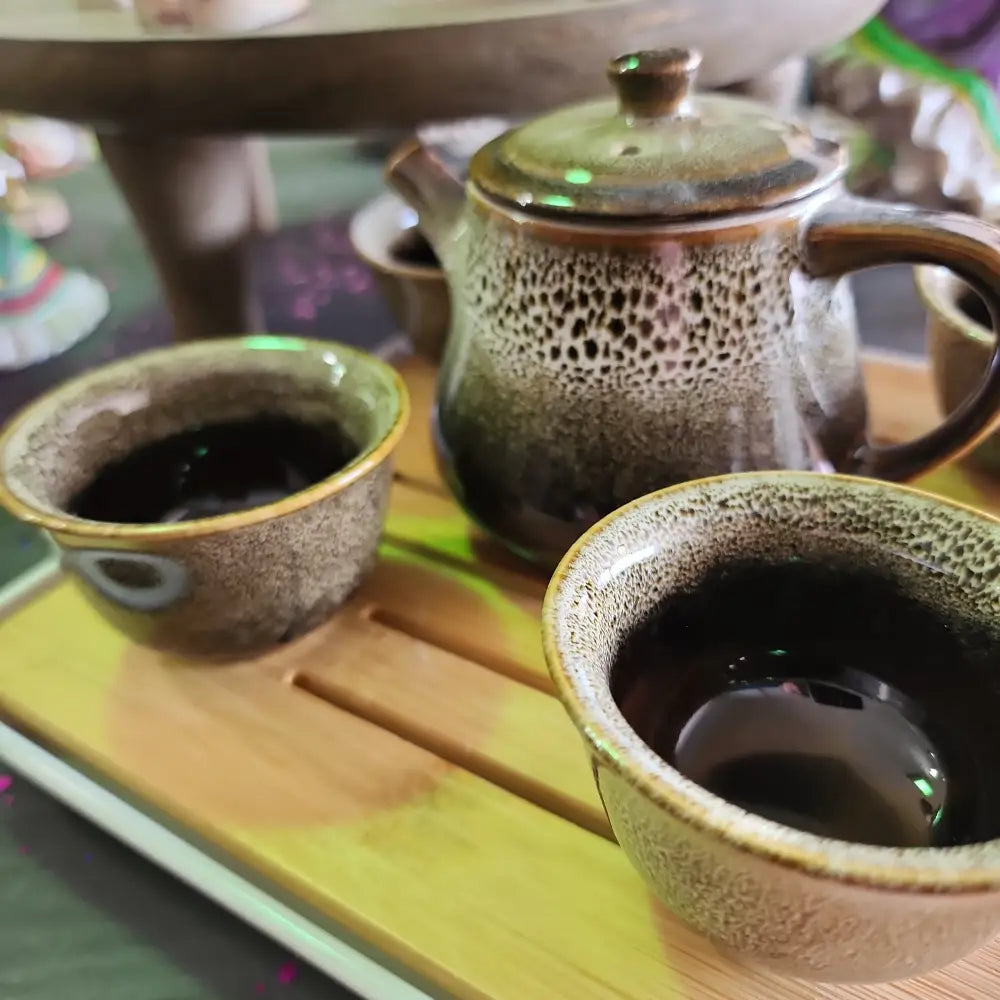 Tea Cup Set 4 Cups + Pot - Teas & Accessories