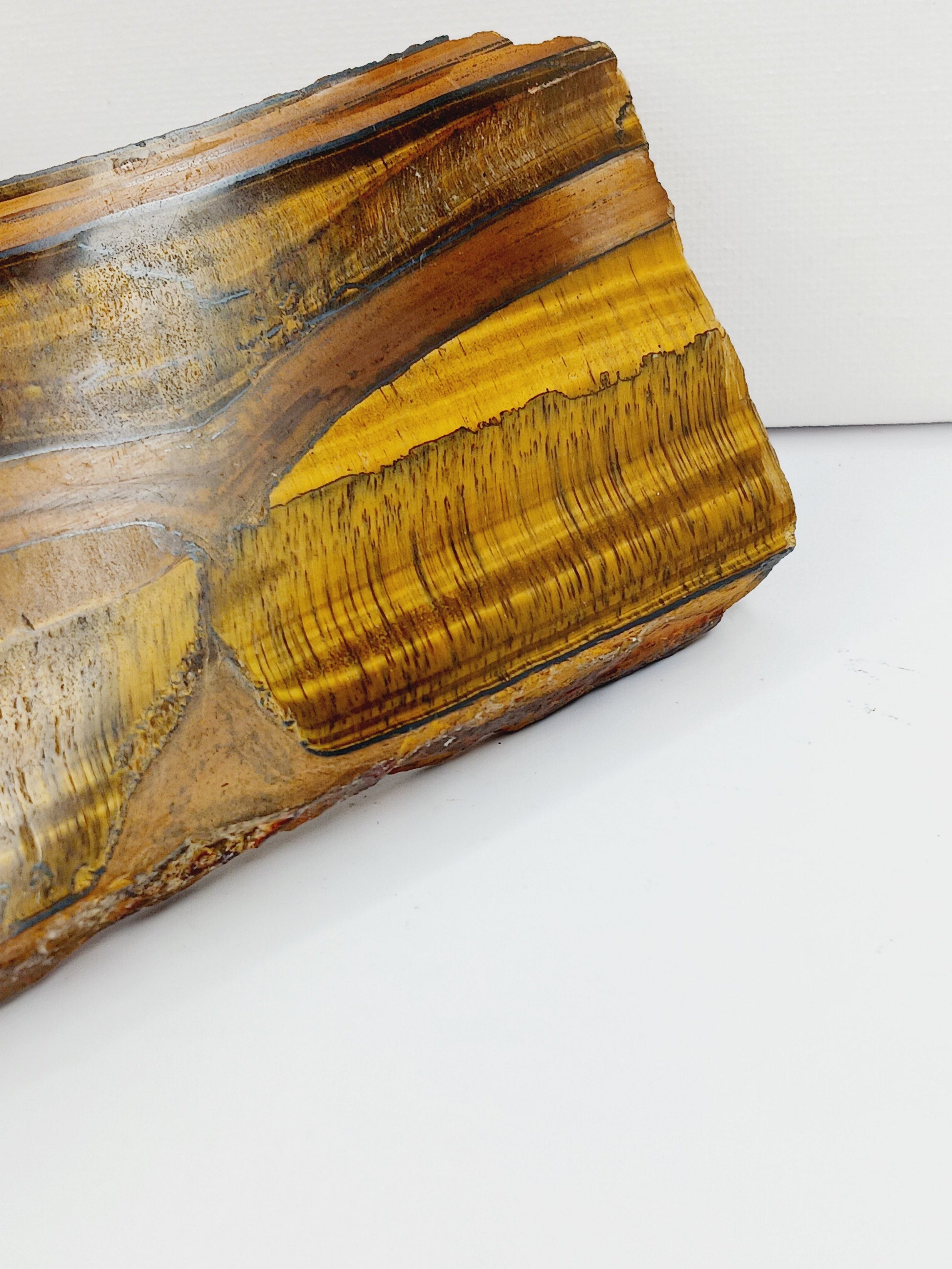 🐅✨ Tigers Eye Slab – Protection Confidence and Manifestation 🌟 - Specimens