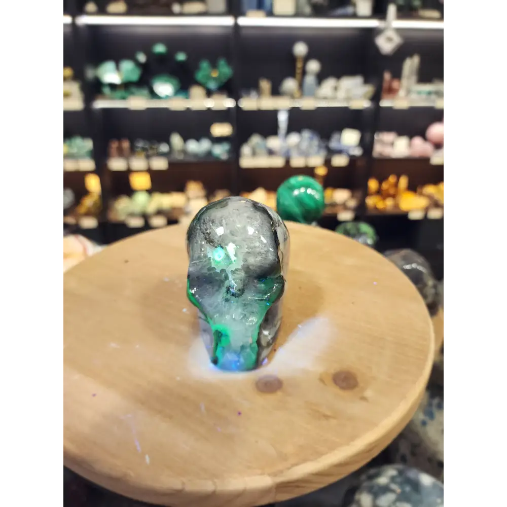 Volcano Agate Skull – 3.5’’ (UV Reactive!) 💀🌋 - 1