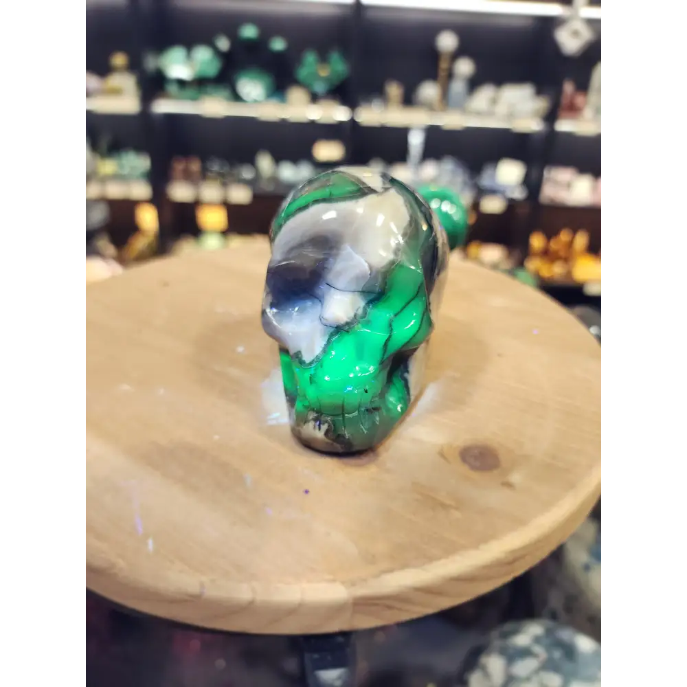 Volcano Agate Skull – 3.5’’ (UV Reactive!) 💀🌋 - 3