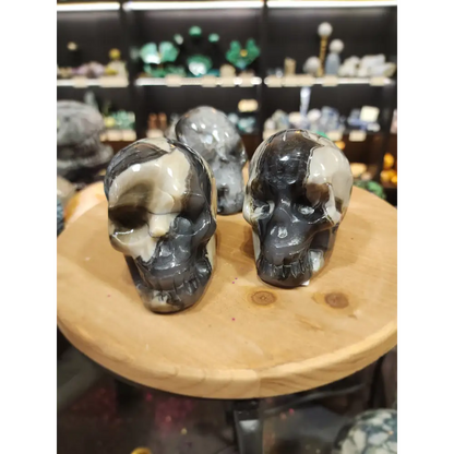 Volcano Agate Skull – 3.5’’ (UV Reactive!) 💀🌋