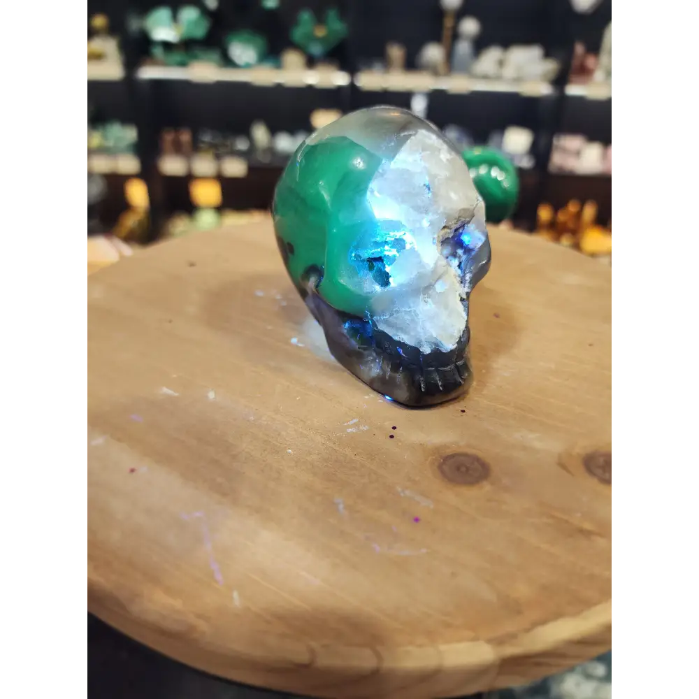 Volcano Agate Skull – 3.5’’ (UV Reactive!) 💀🌋 - 5