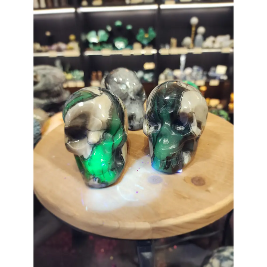 Volcano Agate Skull – 3.5’’ (UV Reactive!) 💀🌋