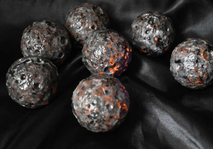 🌙✨ Yooperlite Moons – Illuminate Your Night with Lunar Magic & Hidden Fire! 🔥 - Carvings